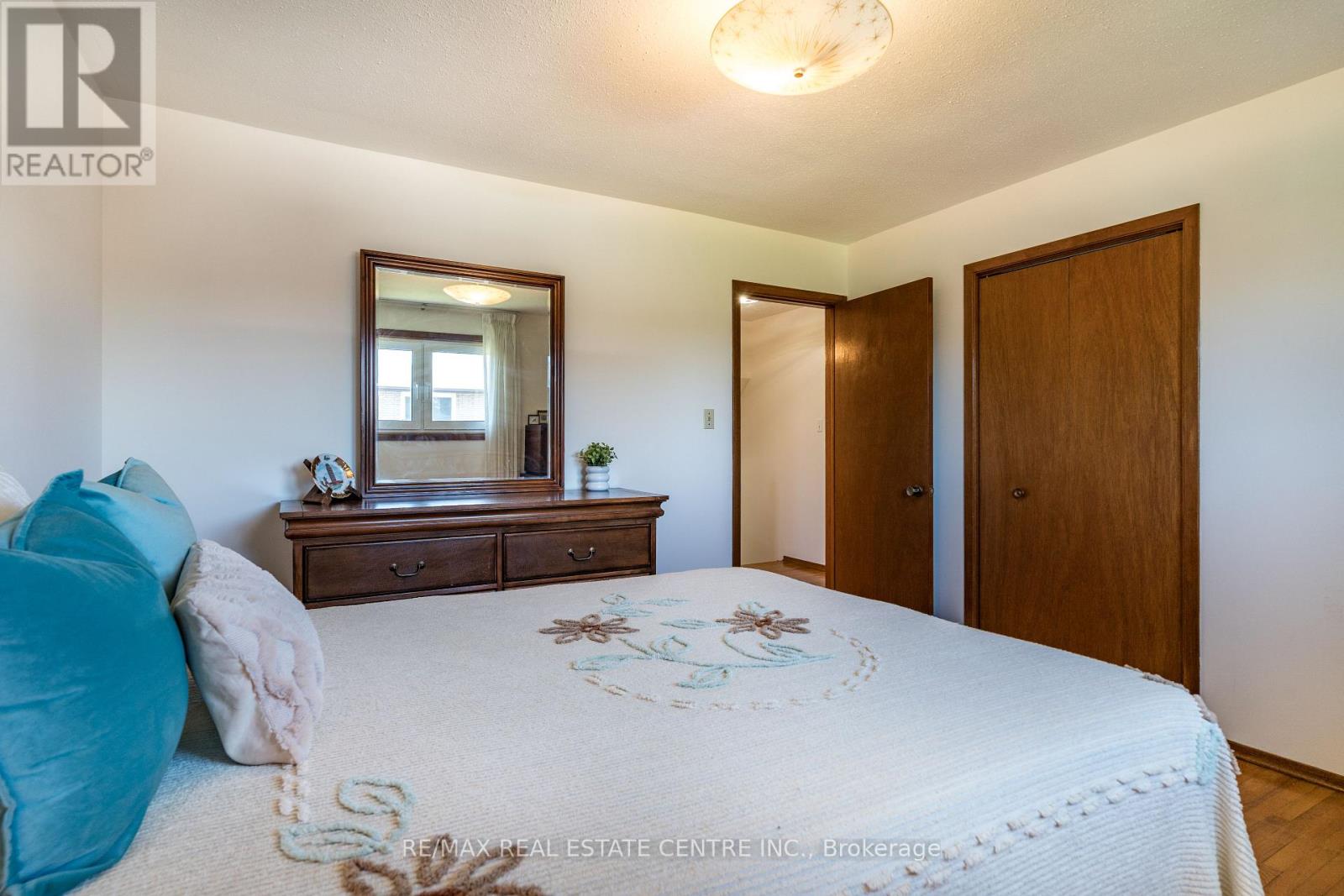 102 MARKSON CRESCENT - 15