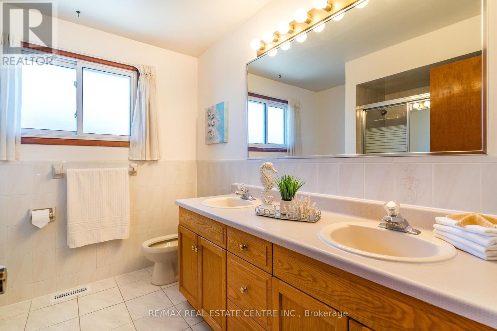 102 MARKSON CRESCENT - 17