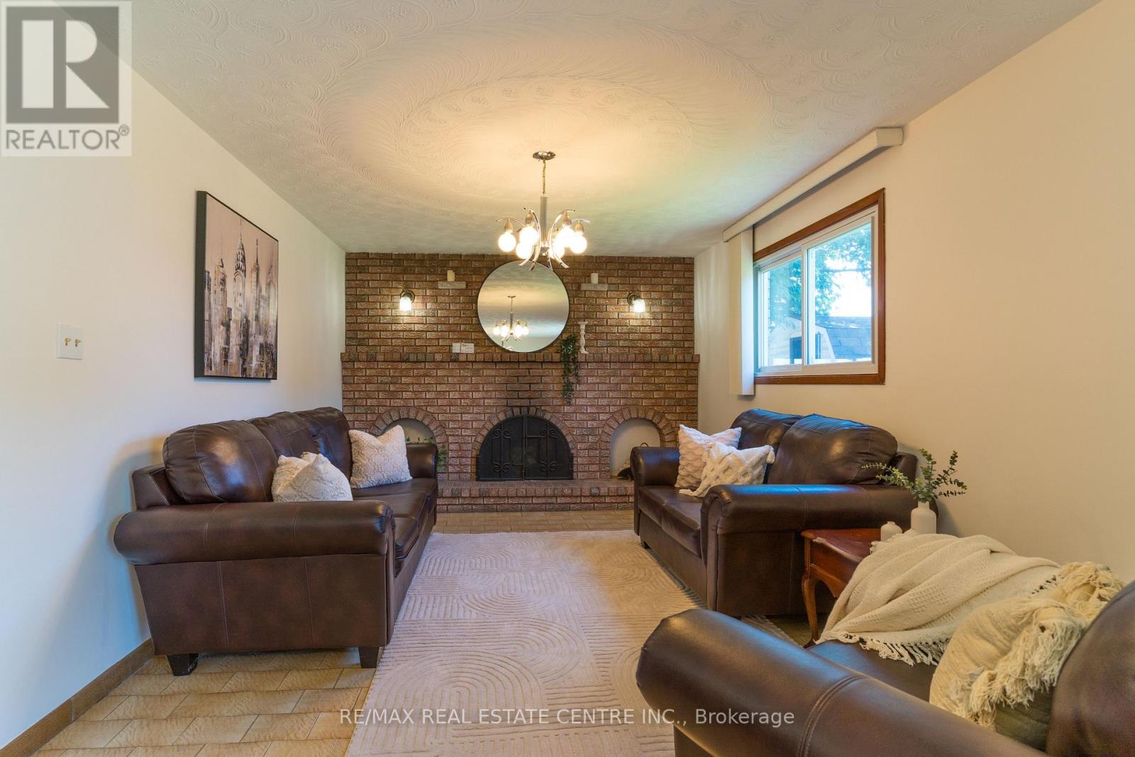 102 MARKSON CRESCENT - 20