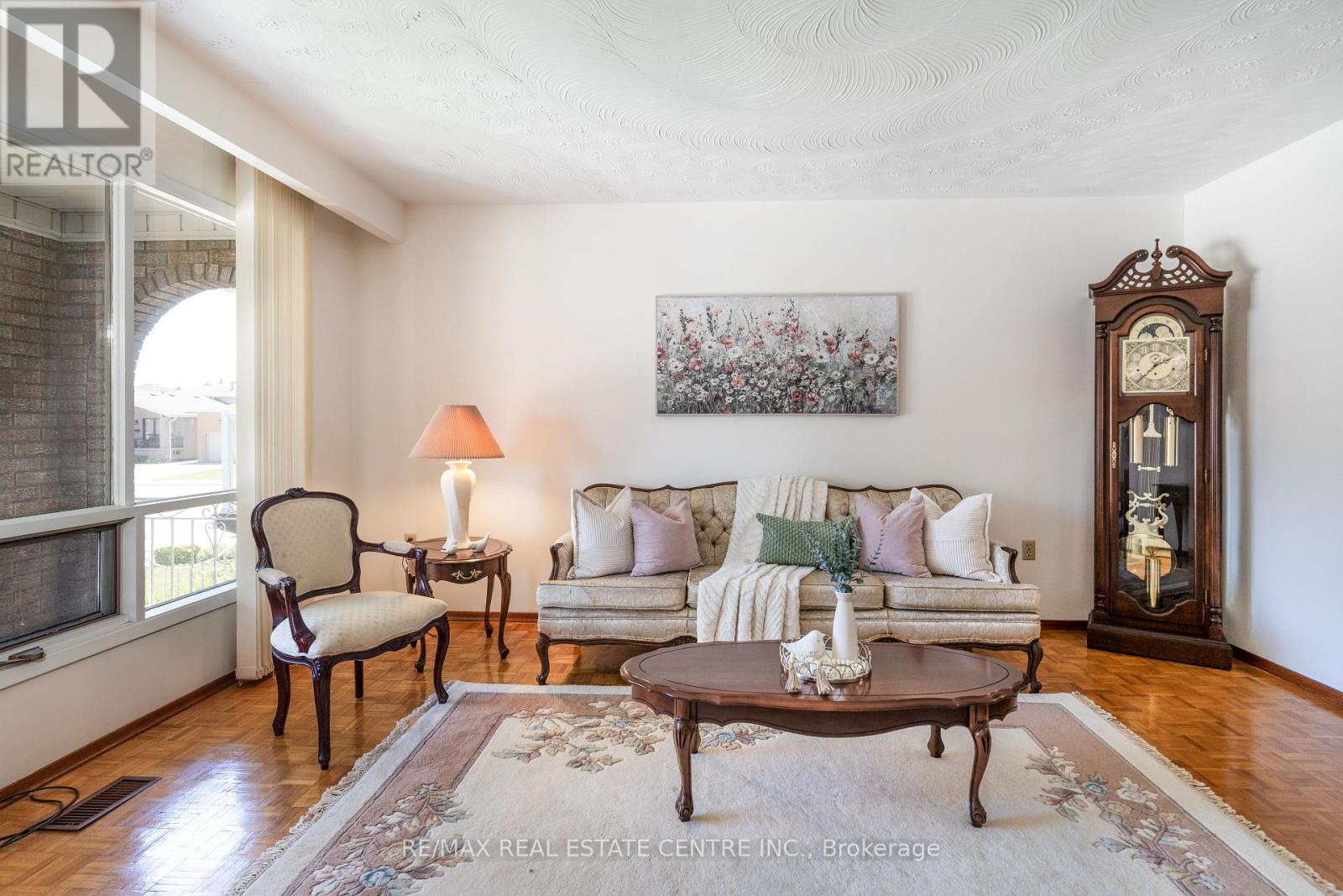102 MARKSON CRESCENT - 3