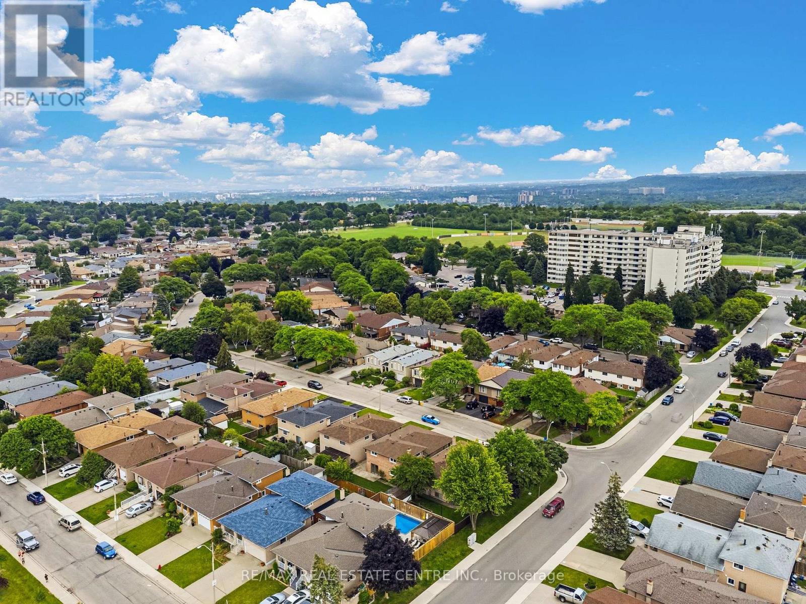 102 MARKSON CRESCENT - 42