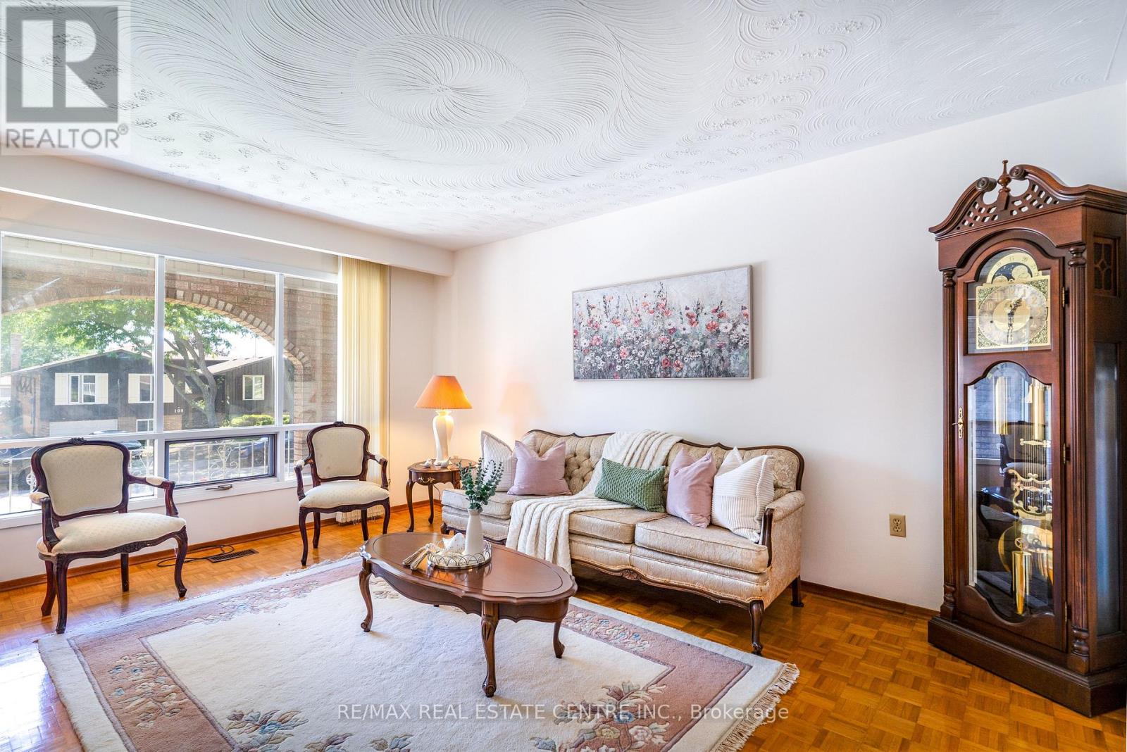102 MARKSON CRESCENT - 5