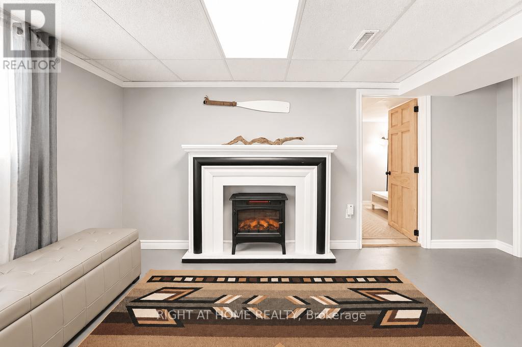 1105 PIONEER ROAD - 22