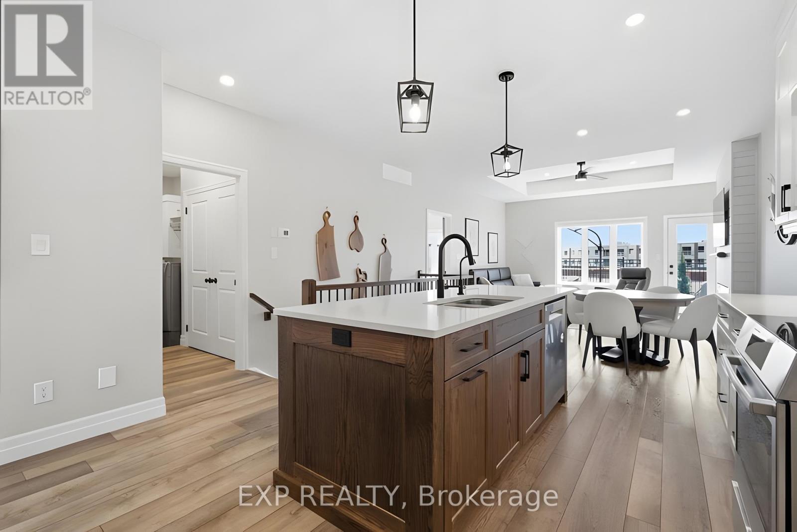 137 SOUTH PARKWOOD BOULEVARD - 13