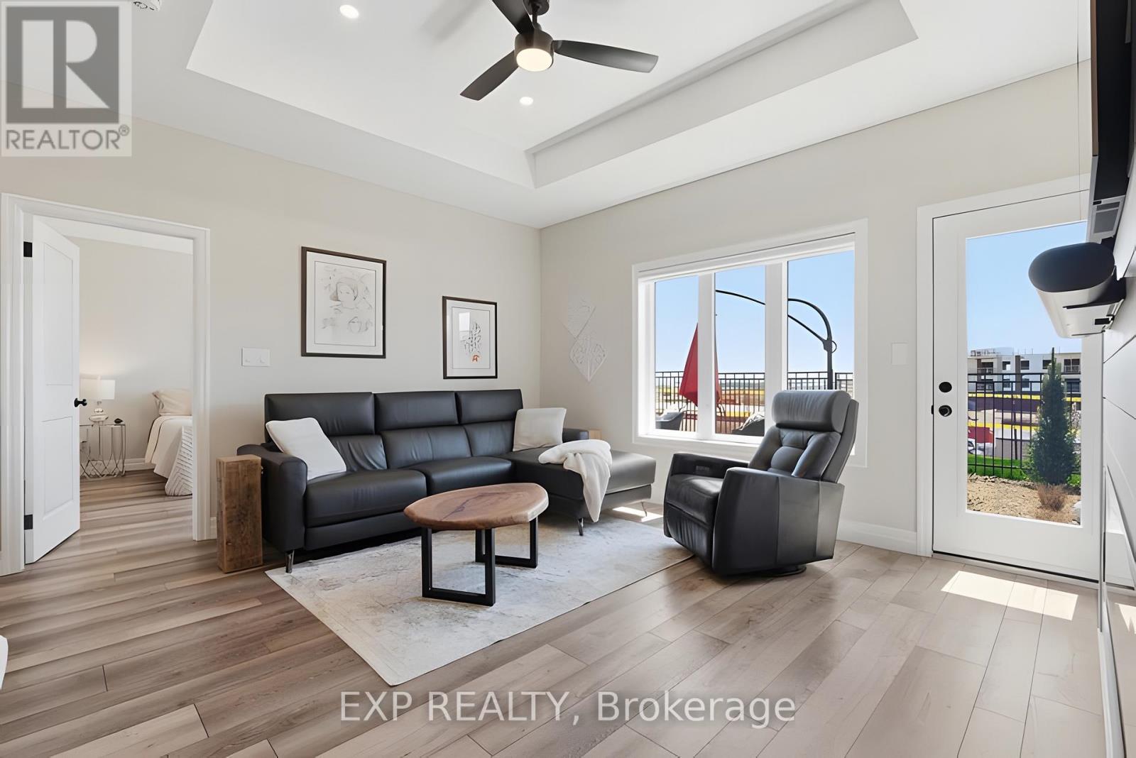 137 SOUTH PARKWOOD BOULEVARD - 19