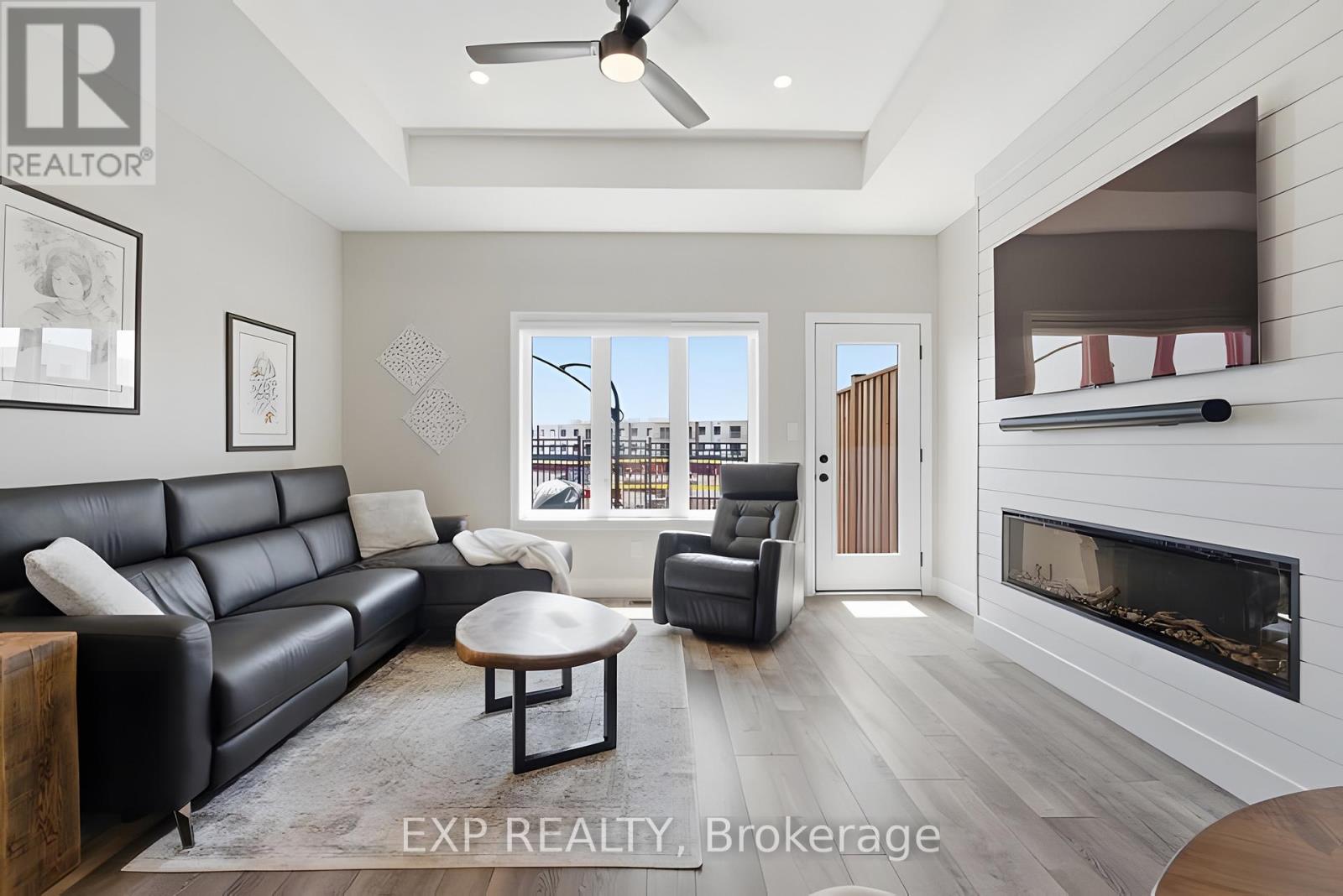 137 SOUTH PARKWOOD BOULEVARD - 21