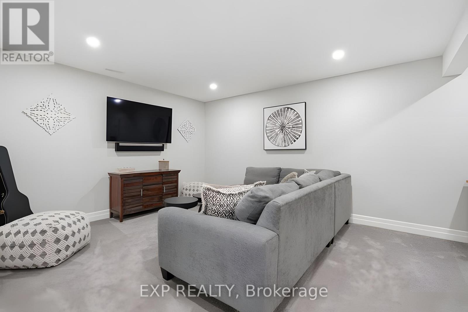 137 SOUTH PARKWOOD BOULEVARD - 29