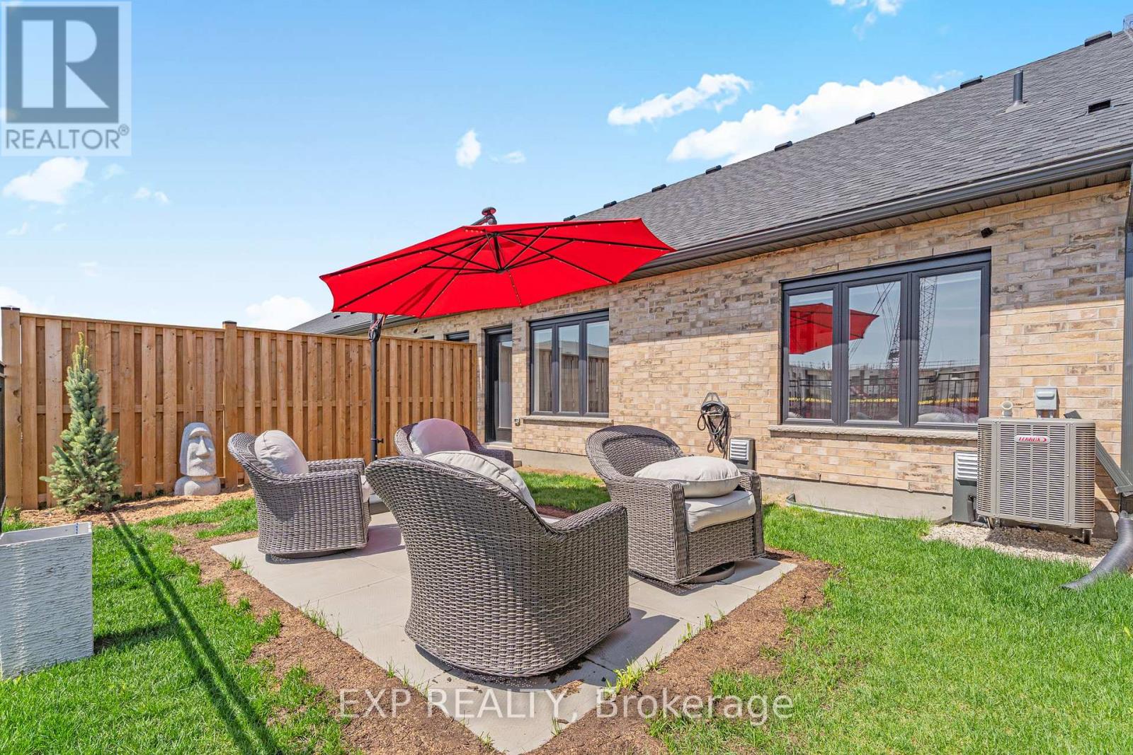 137 SOUTH PARKWOOD BOULEVARD - 34