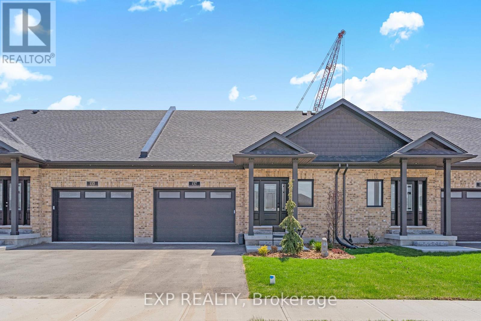 137 SOUTH PARKWOOD BOULEVARD - 5