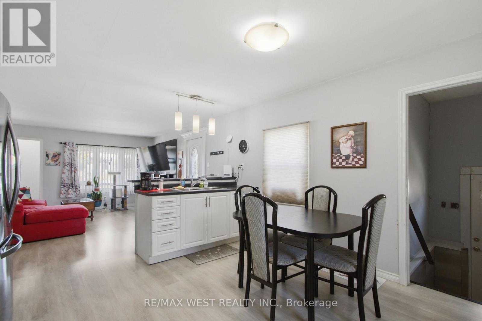 4 GEORGE STREET - 10