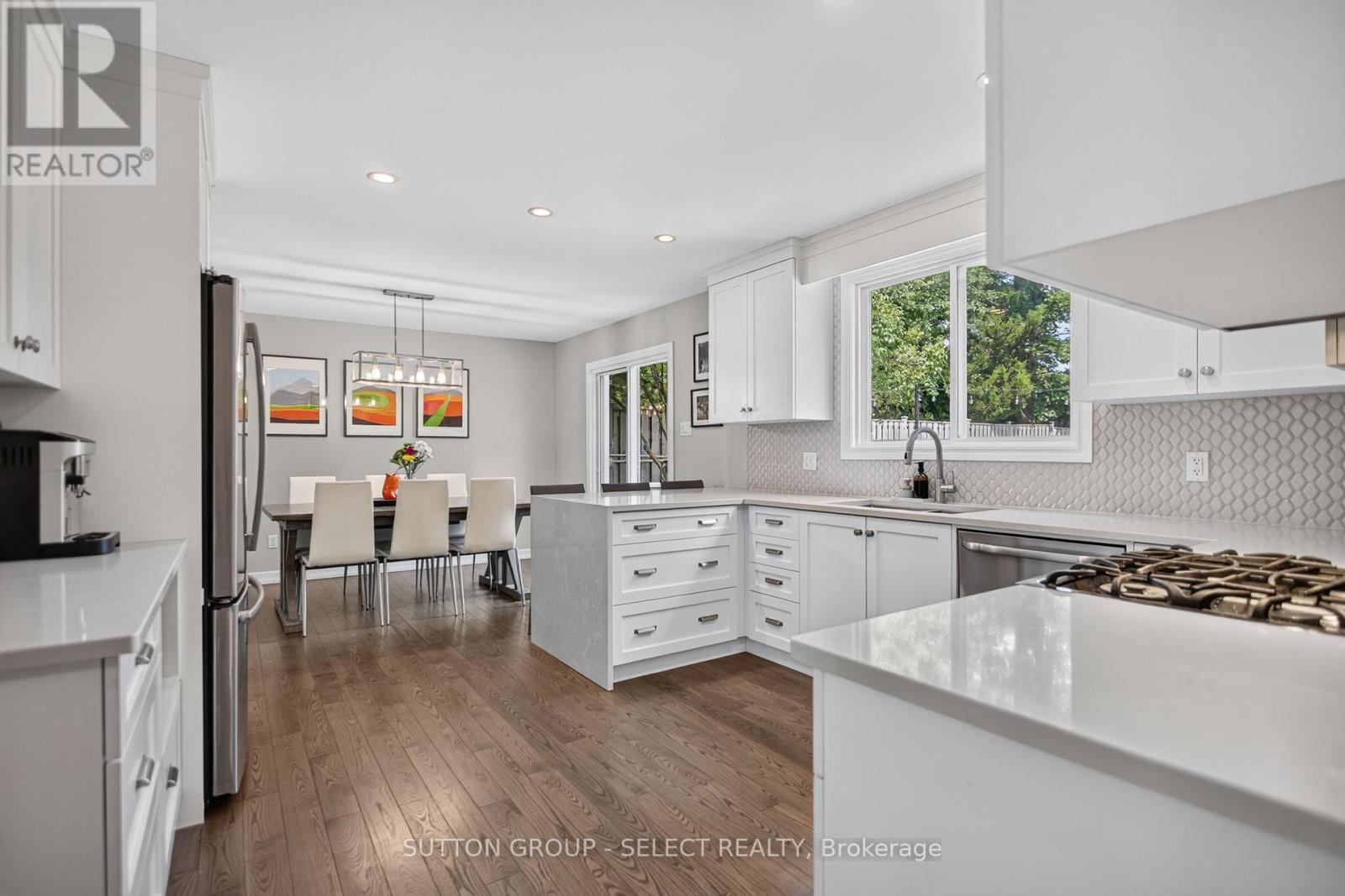 25 HAVENRIDGE CRESCENT - 16