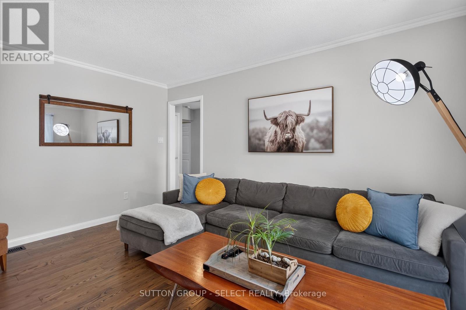 25 HAVENRIDGE CRESCENT - 18
