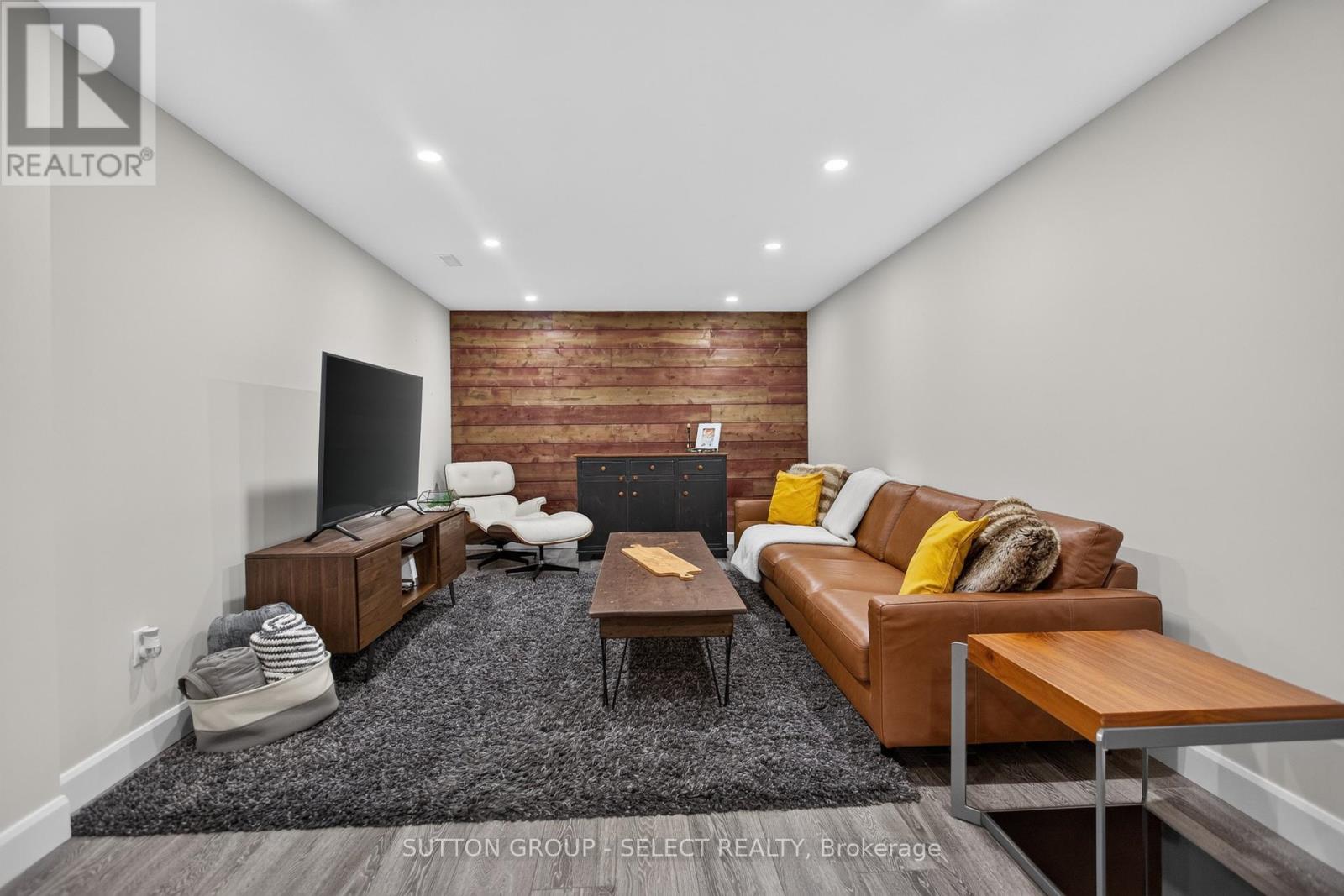 25 HAVENRIDGE CRESCENT - 30
