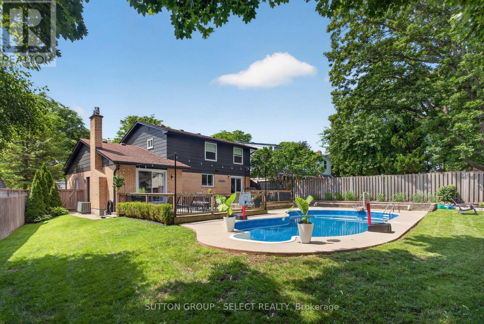 25 HAVENRIDGE CRESCENT - 40