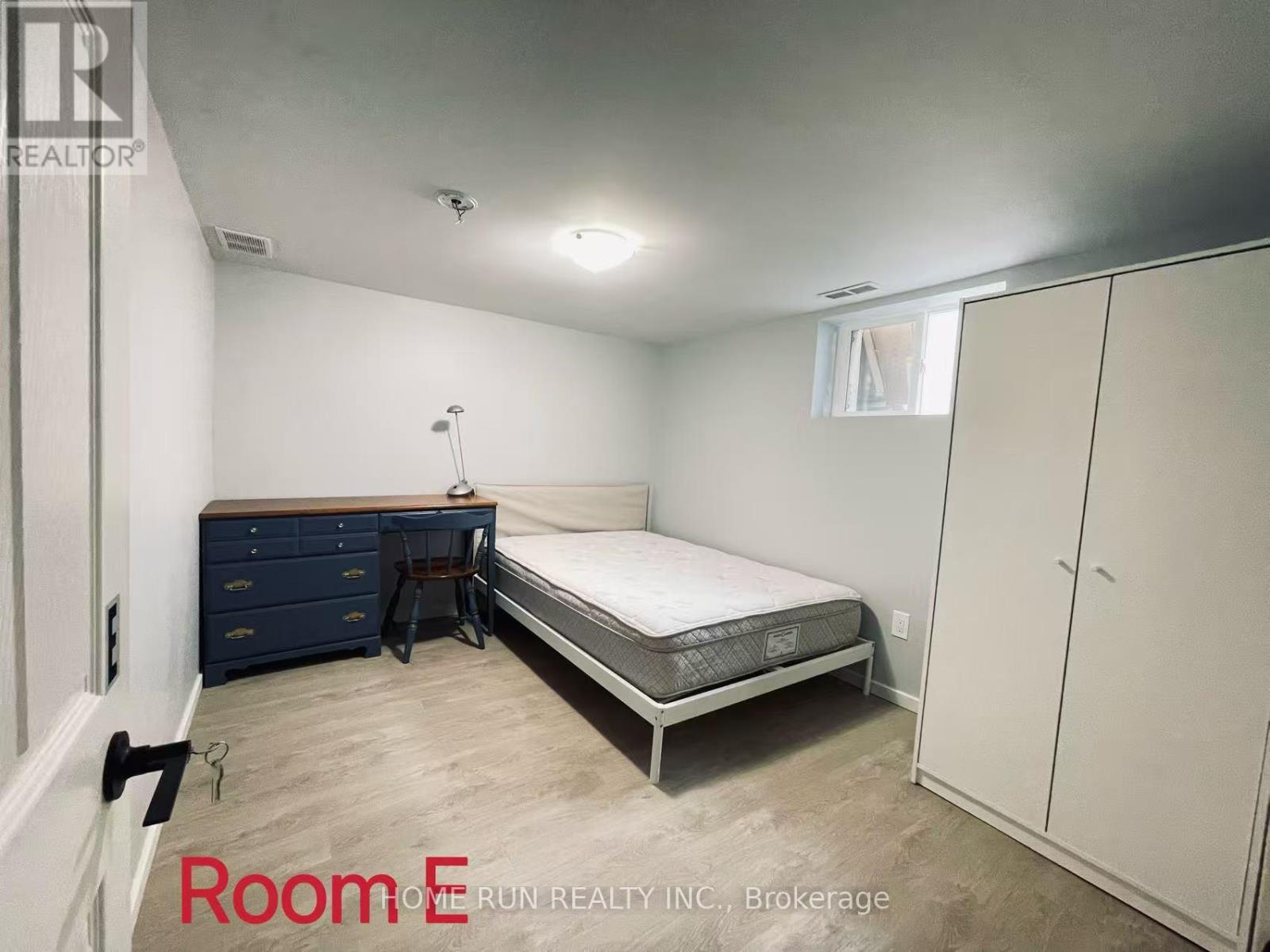 378 ENFIELD AVENUE - 13