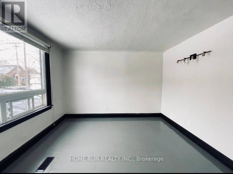 378 ENFIELD AVENUE - 23