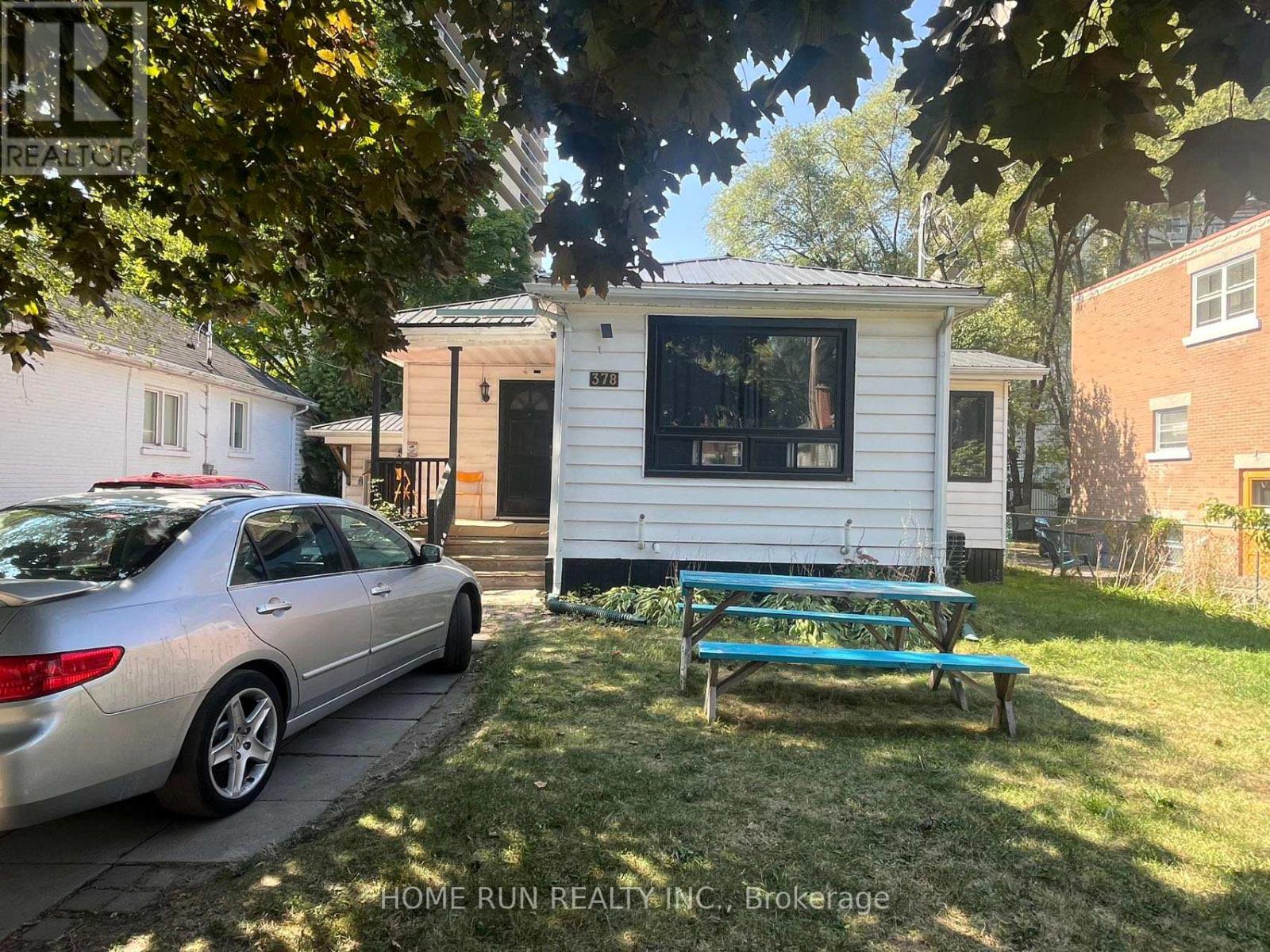 378 ENFIELD AVENUE - 30