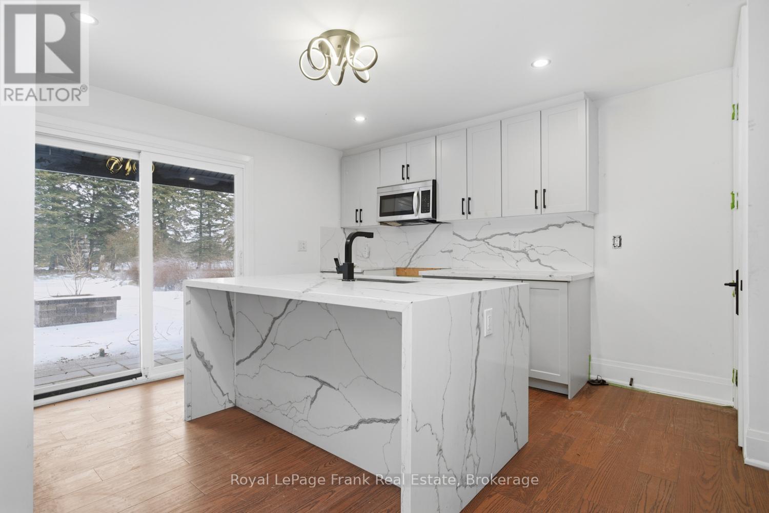 3531 SIMCOE STREET N - 11