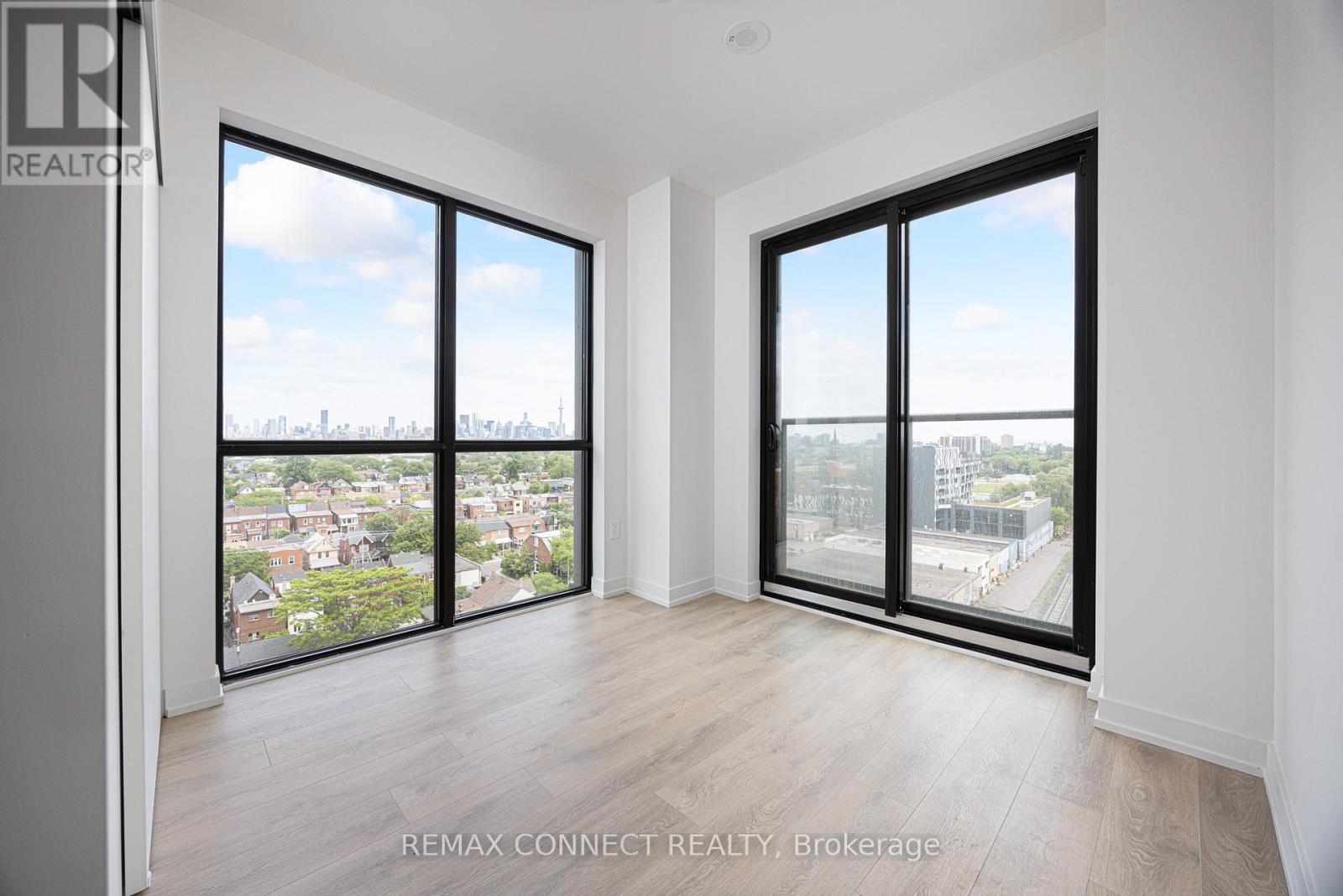 #1002 181 STERLING ROAD - 11