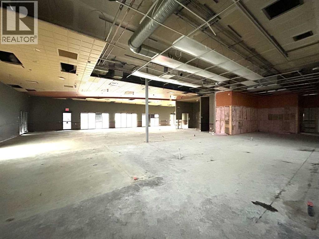2030 Strachan Road SE - photo 3