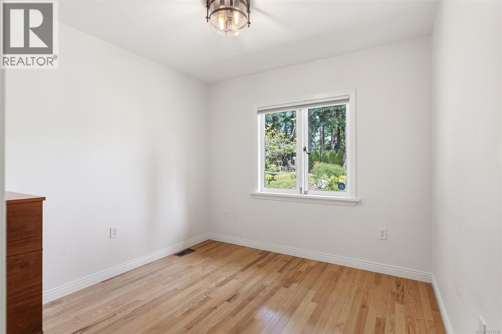 4047 Haro Rd - 22