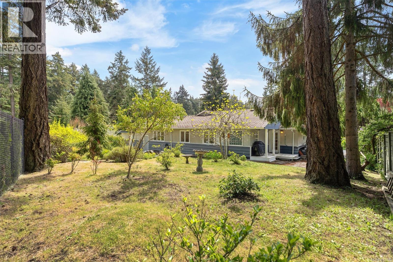 4047 Haro Rd - 28