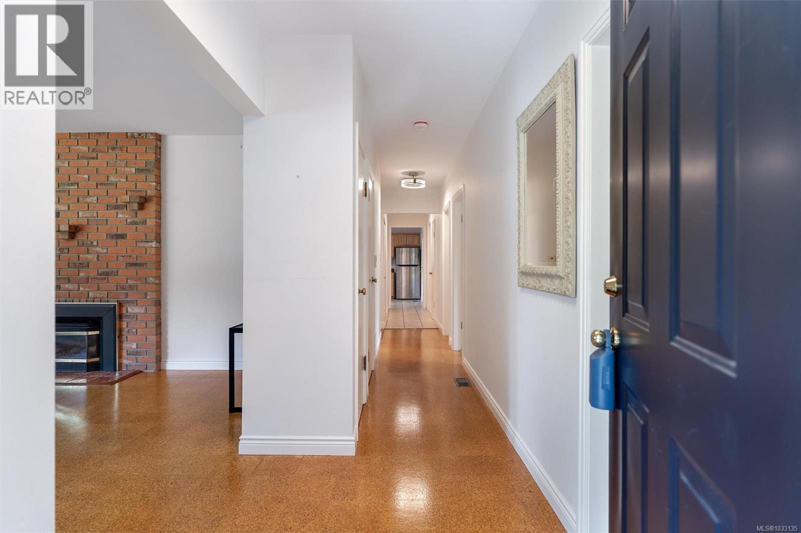 4047 Haro Rd - 7