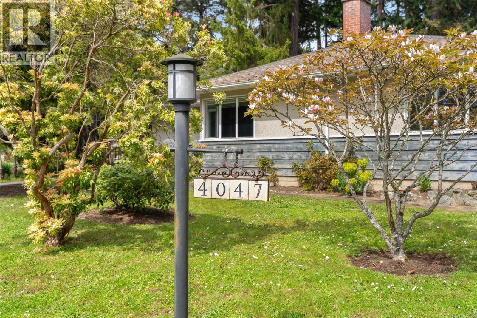 4047 Haro Rd - 4