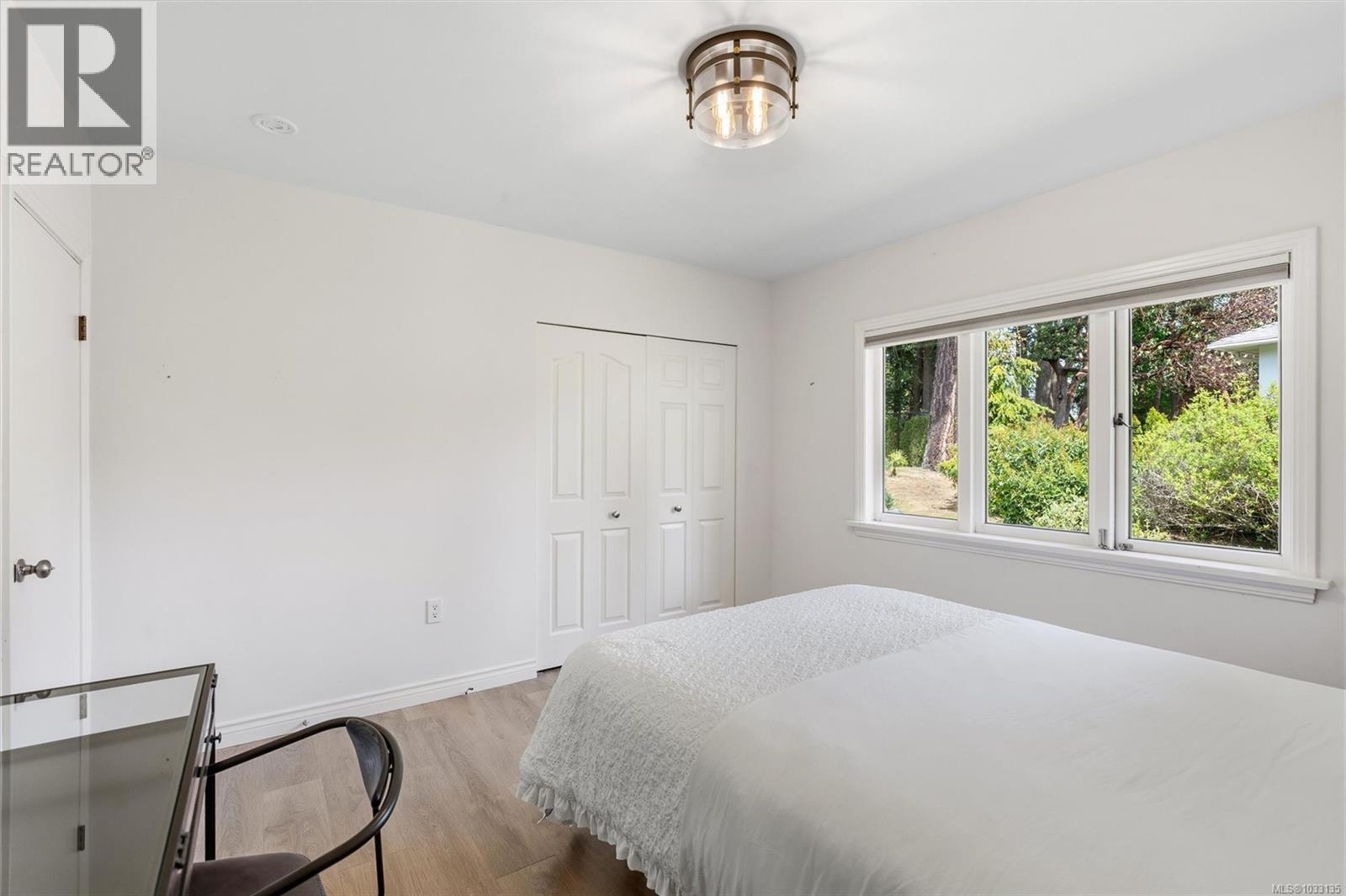 4047 Haro Rd - 16