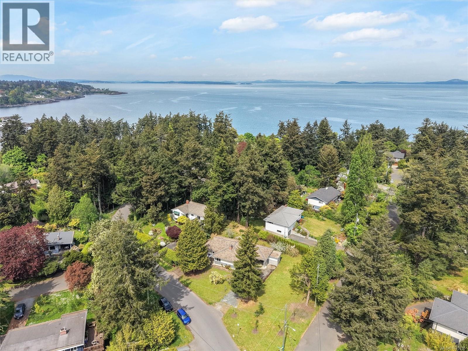 4047 Haro Rd - 34