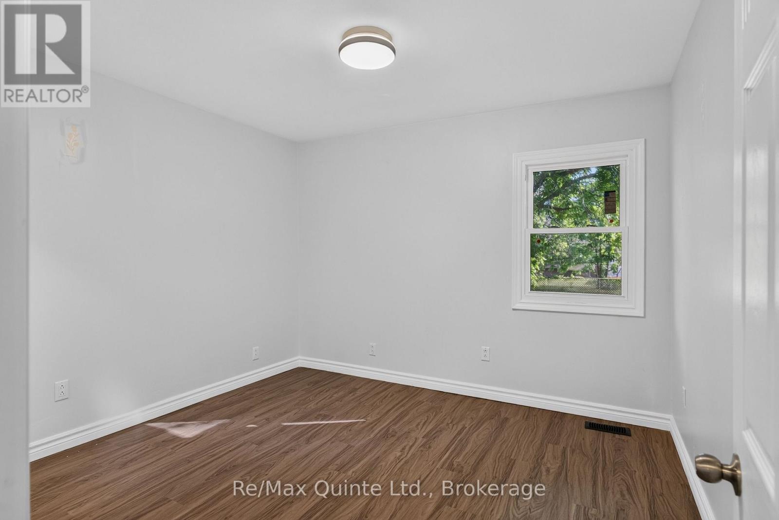219 MARMORA STREET - 18