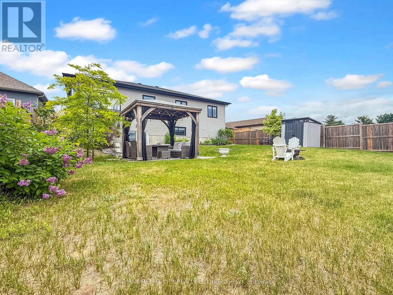 65 NOBLE CRESCENT - 44