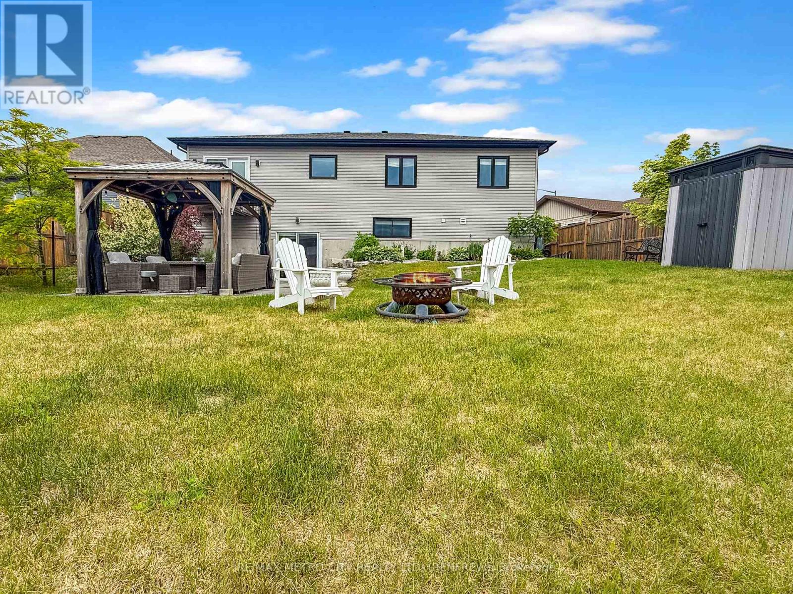 65 NOBLE CRESCENT - 41