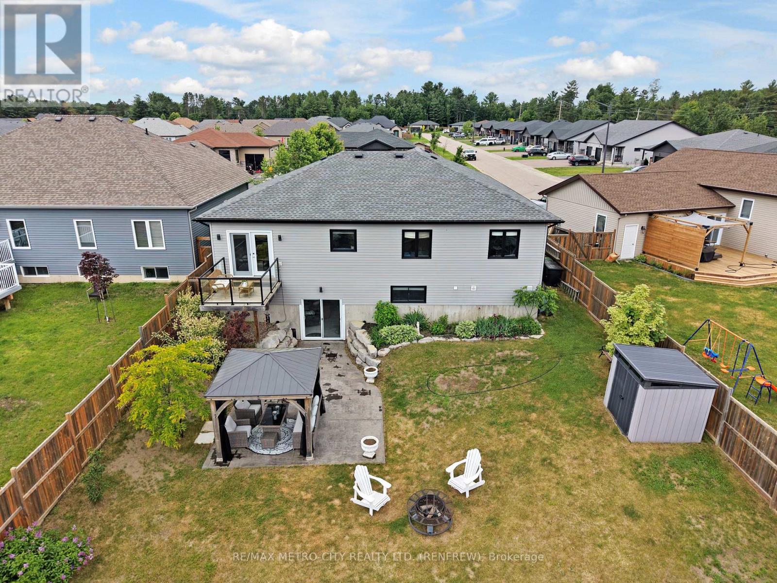 65 NOBLE CRESCENT - 45