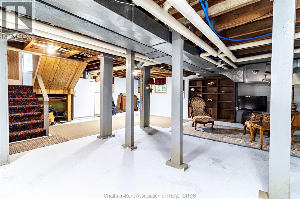 310 VICTORIA AVENUE - 34
