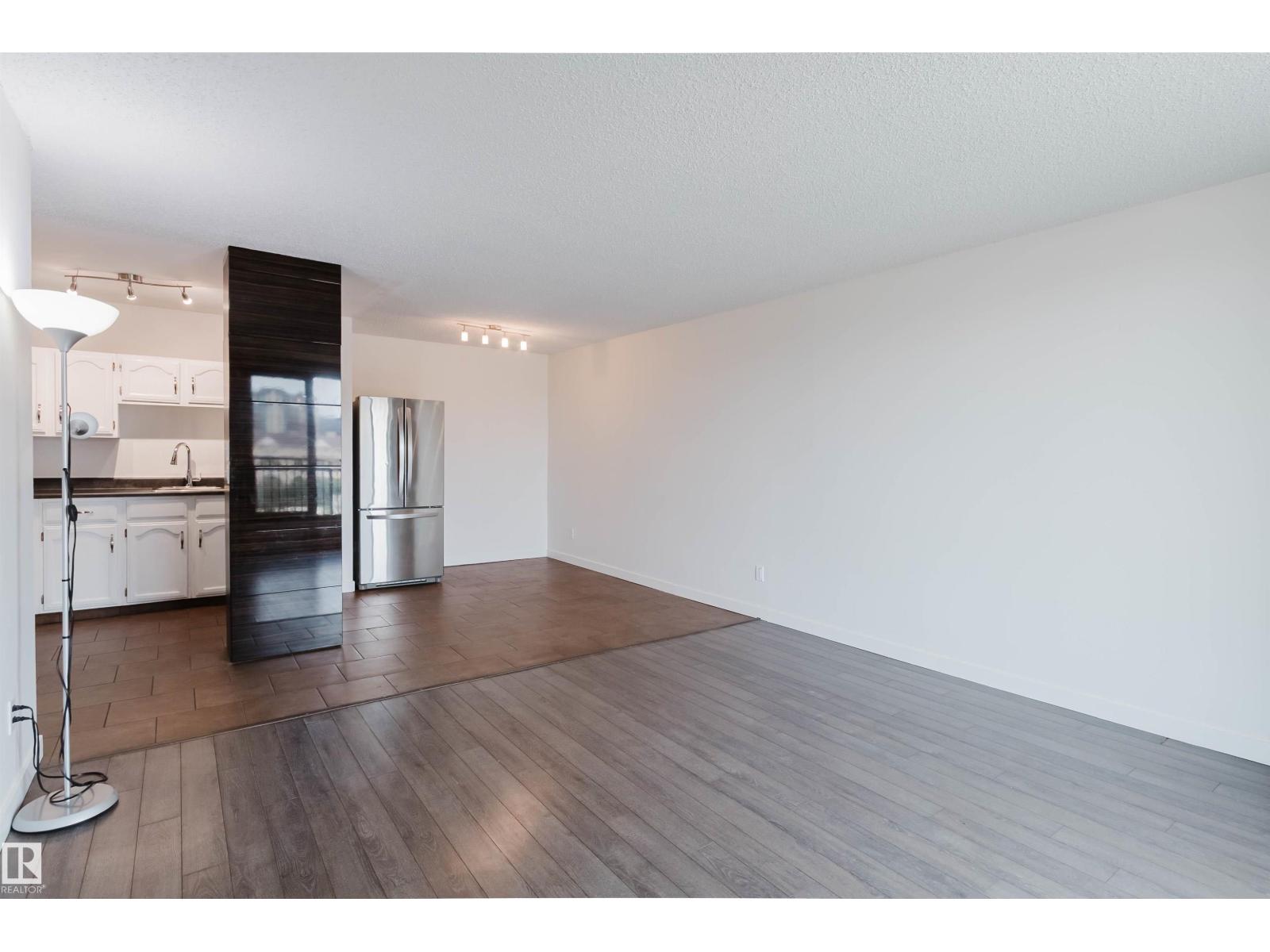 #408 10145 109 ST NW - 21