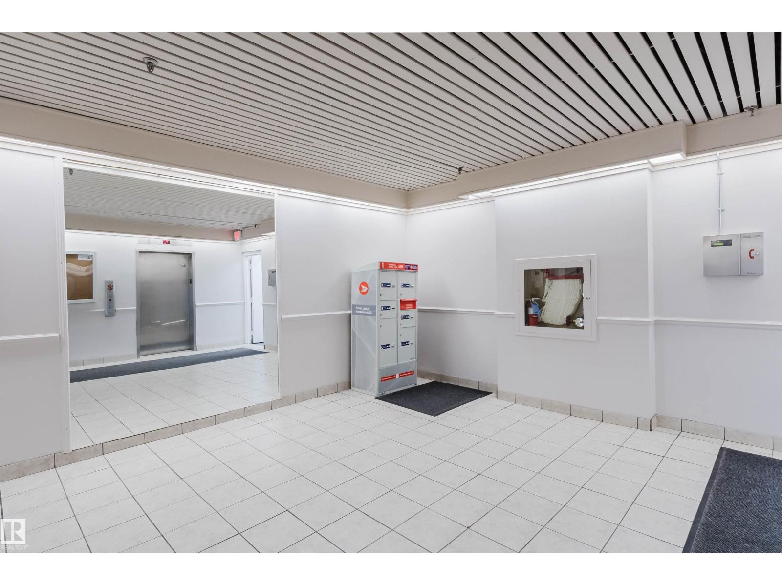 #408 10145 109 ST NW - 28