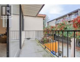 208 505 Ninth Street, New Westminster, BC V3M3W6 Photo 13