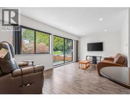 208 505 Ninth Street, New Westminster, BC V3M3W6 Photo 7