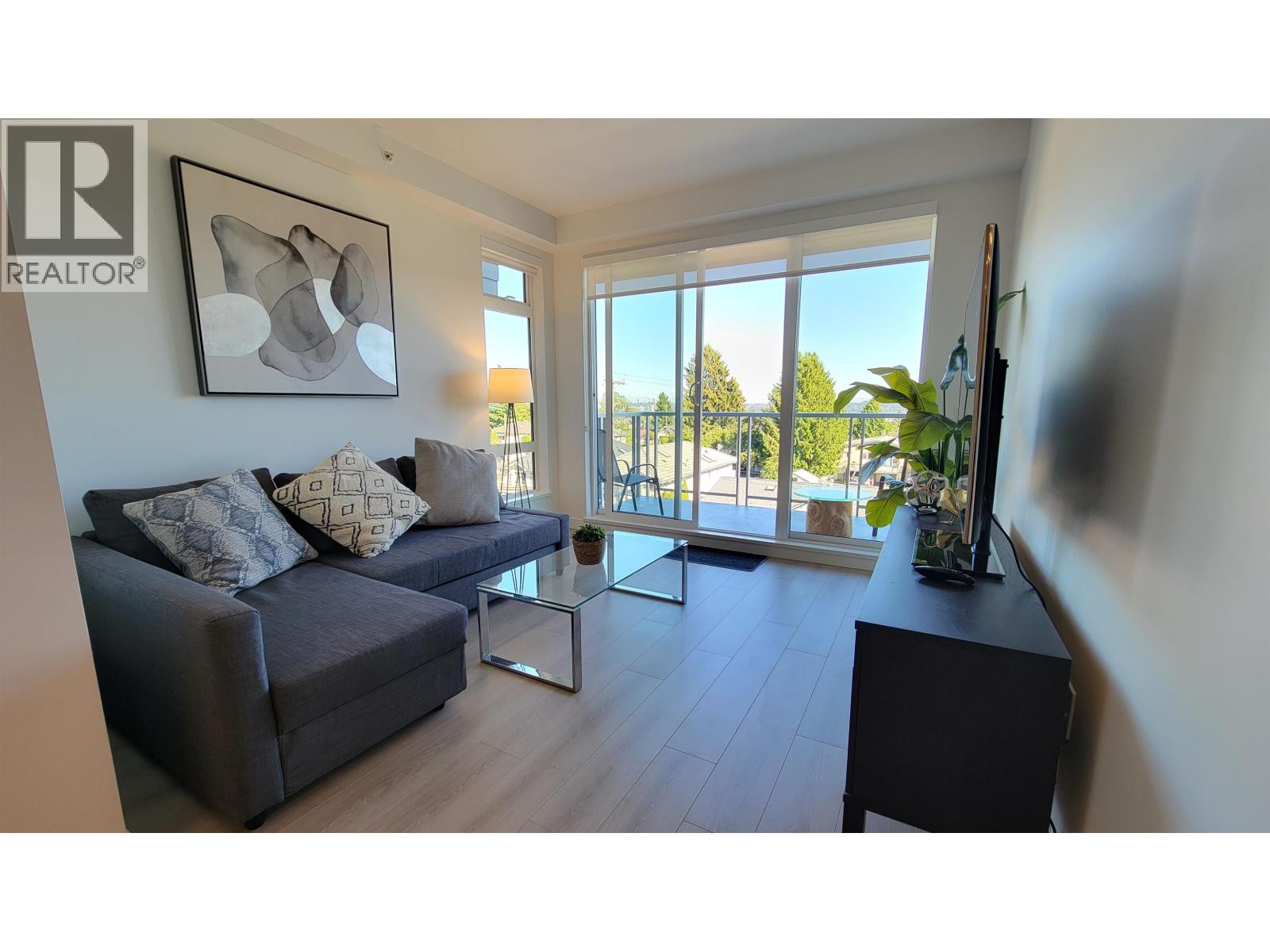 413 7799 17TH STREET, Burnaby — photo 2