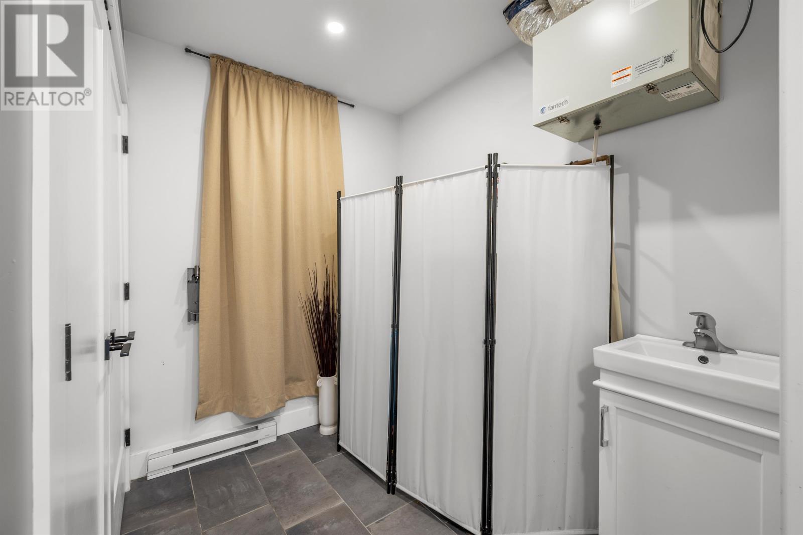 143 Wharf Road - 40