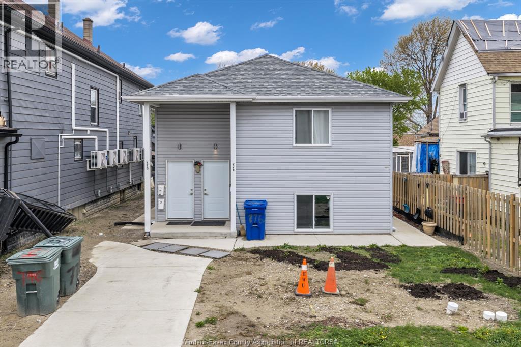776 University Ave E - 1
