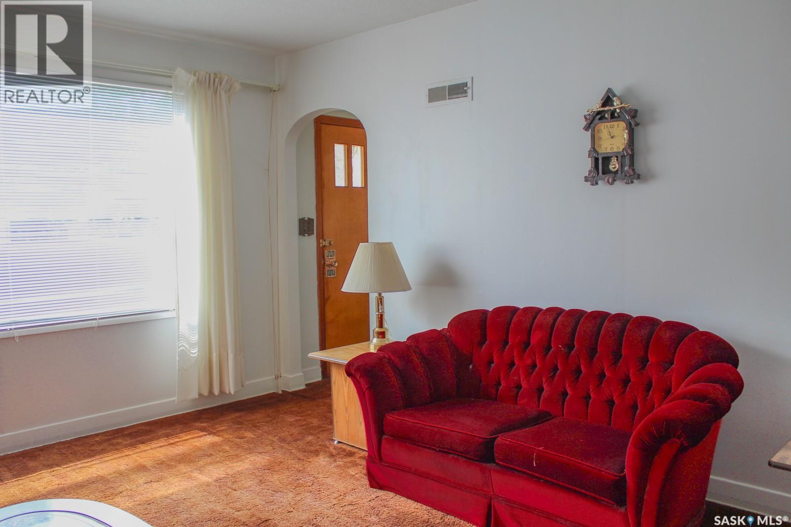 108 Crawford AVENUE E - 12