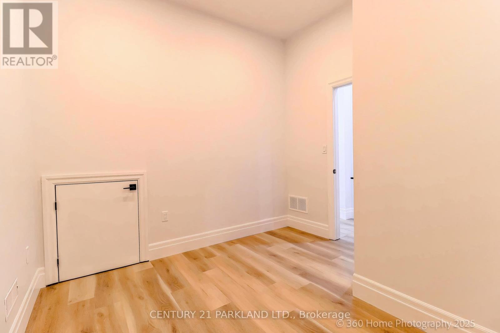 30 GLEN ECHO AVENUE - 27