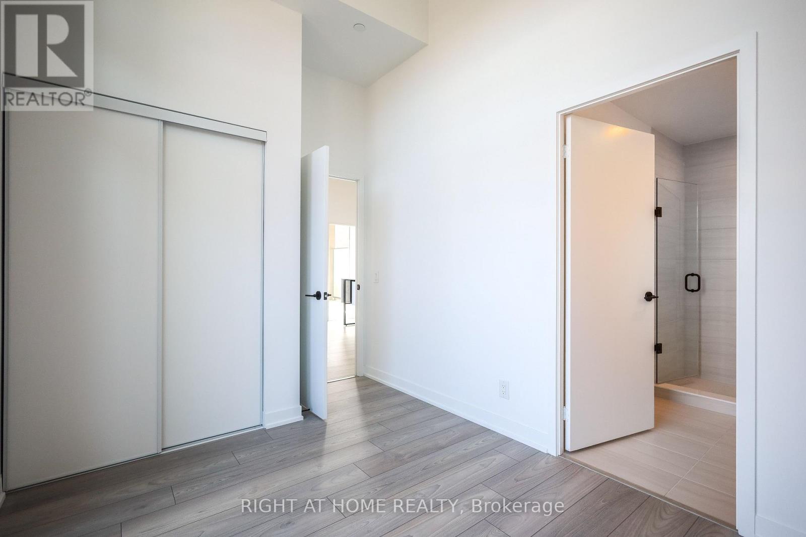 #220 285 DUFFERIN STREET - 19