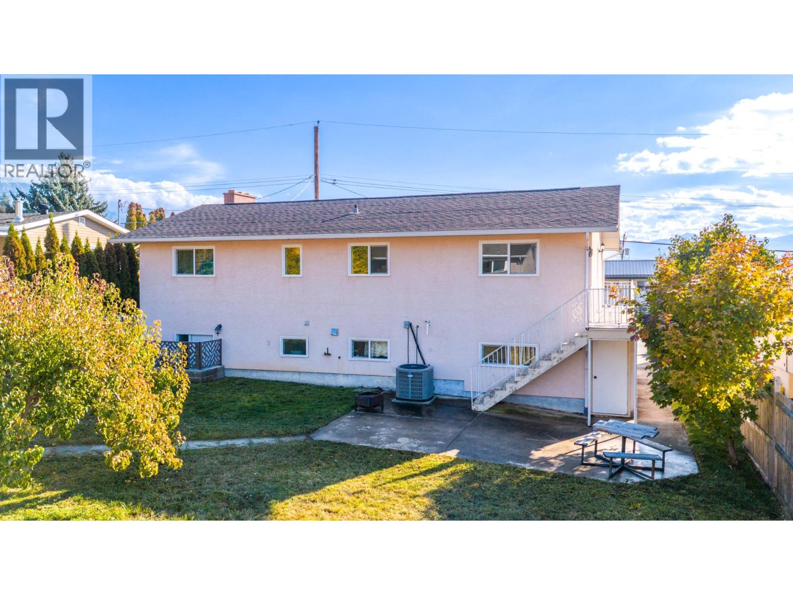 1828 Hurl Street - 38