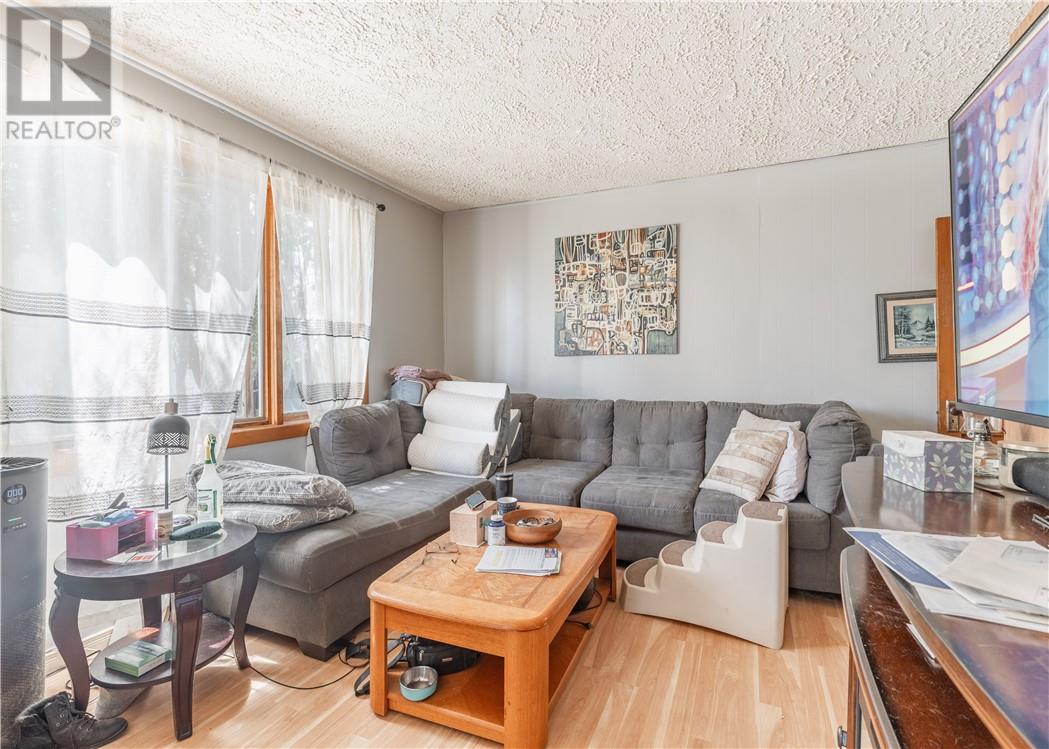 219-221 King Street - 3
