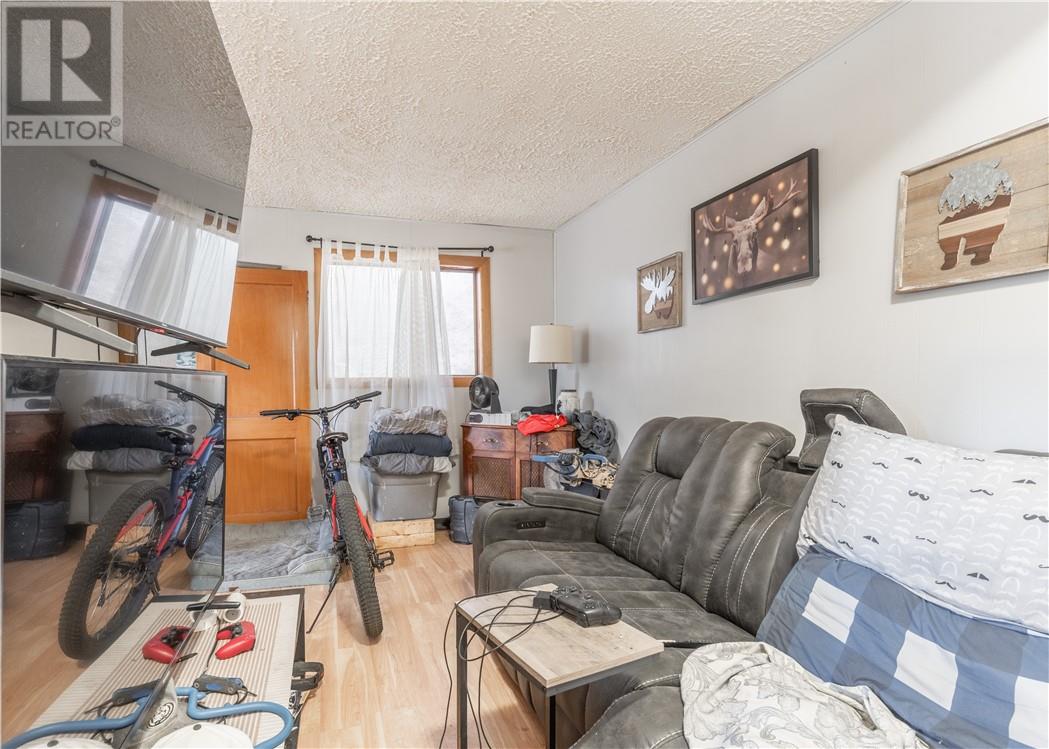 219-221 King Street - 5