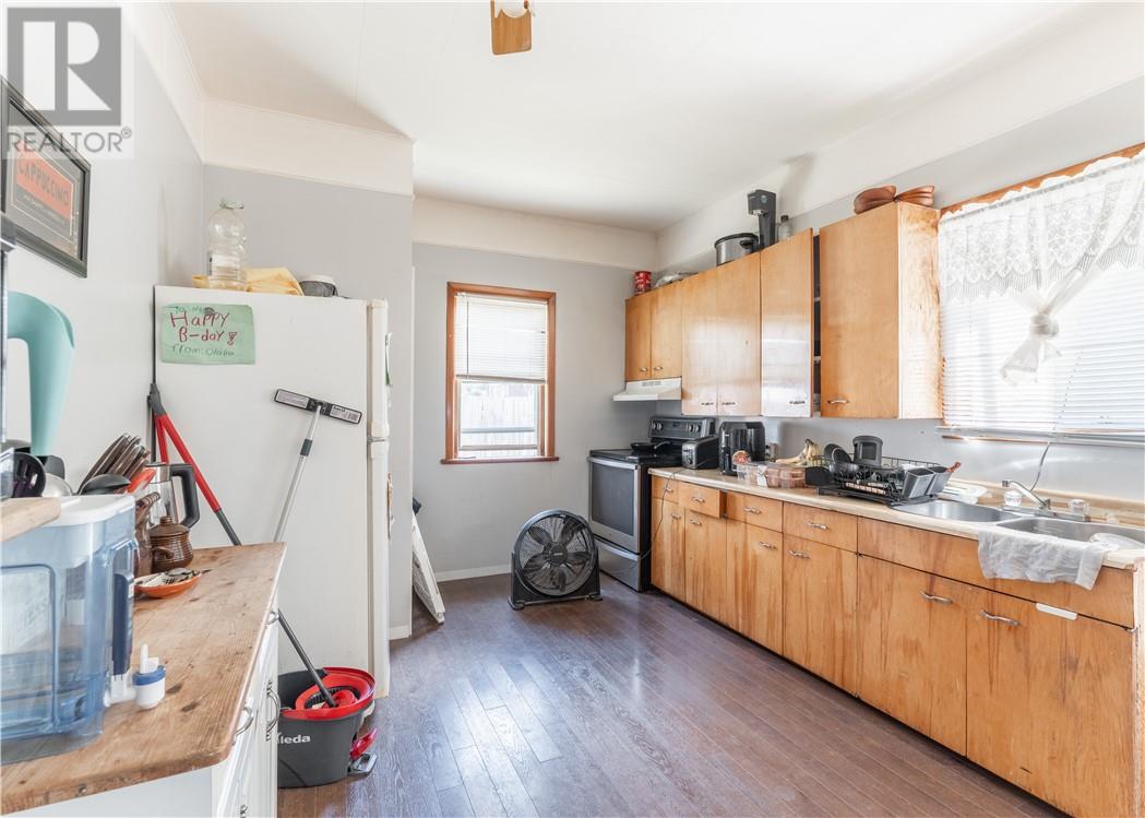 219-221 King Street - 7