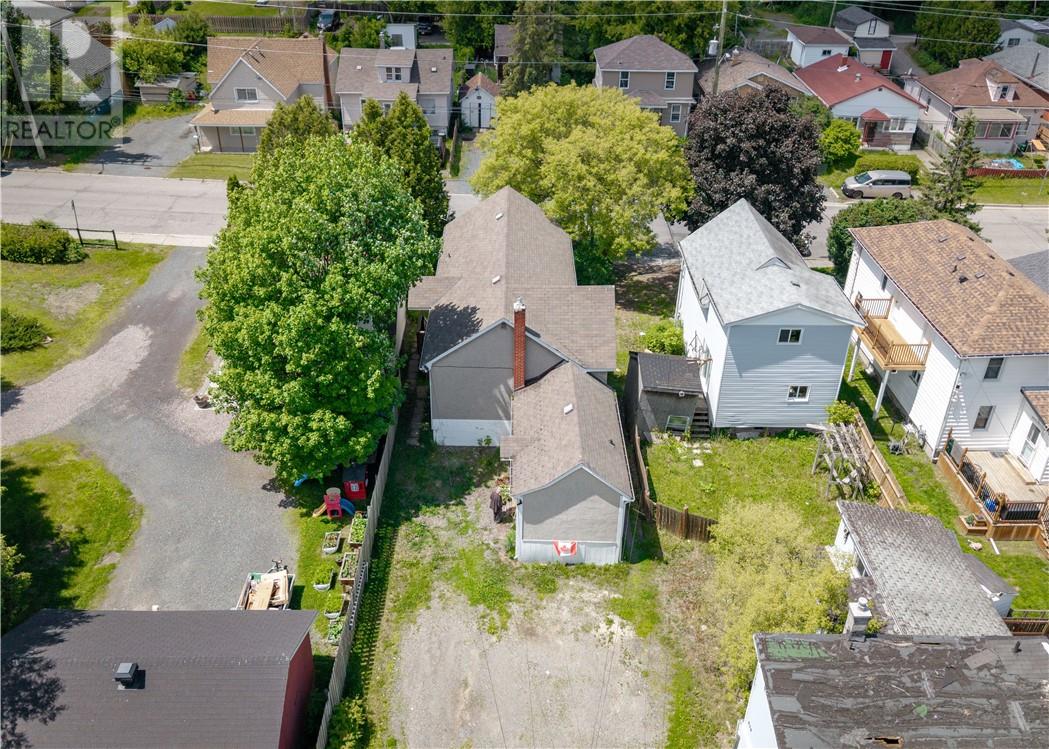 454 Melvin Avenue - 5